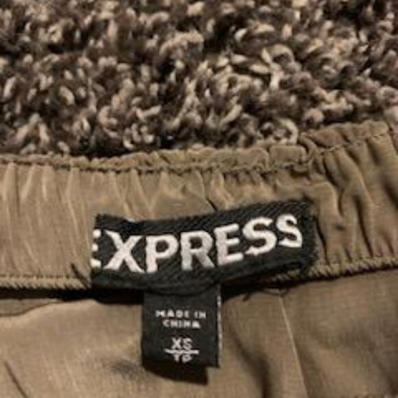 Express One Piece - Picture 5 of 8